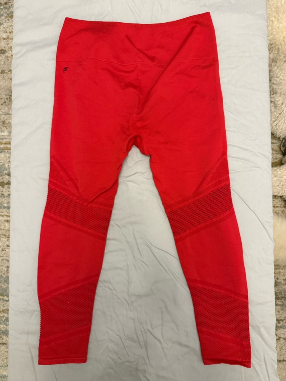 Red Seamless Active Leggings and Long-Sleeve Top Set - Picture 6 of 6